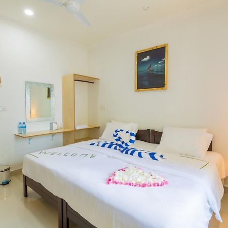 Kirulhiya Maldives Hotel Omadhoo Eksteriør billede