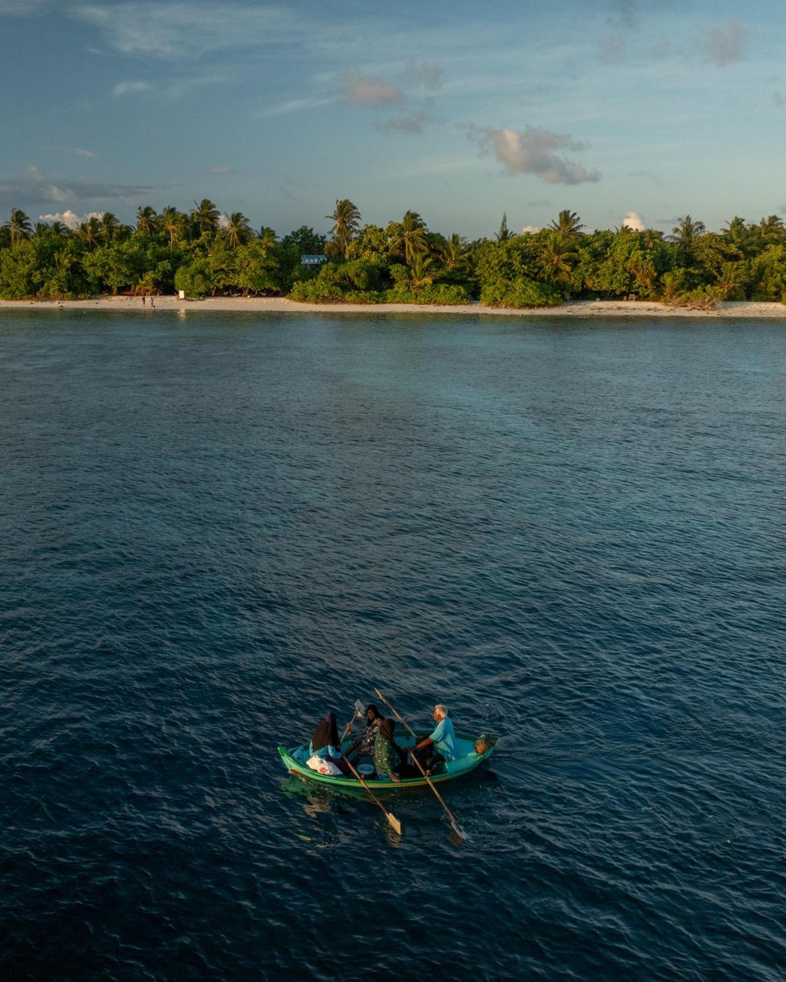 Kirulhiya Maldives Hotel Omadhoo Eksteriør billede