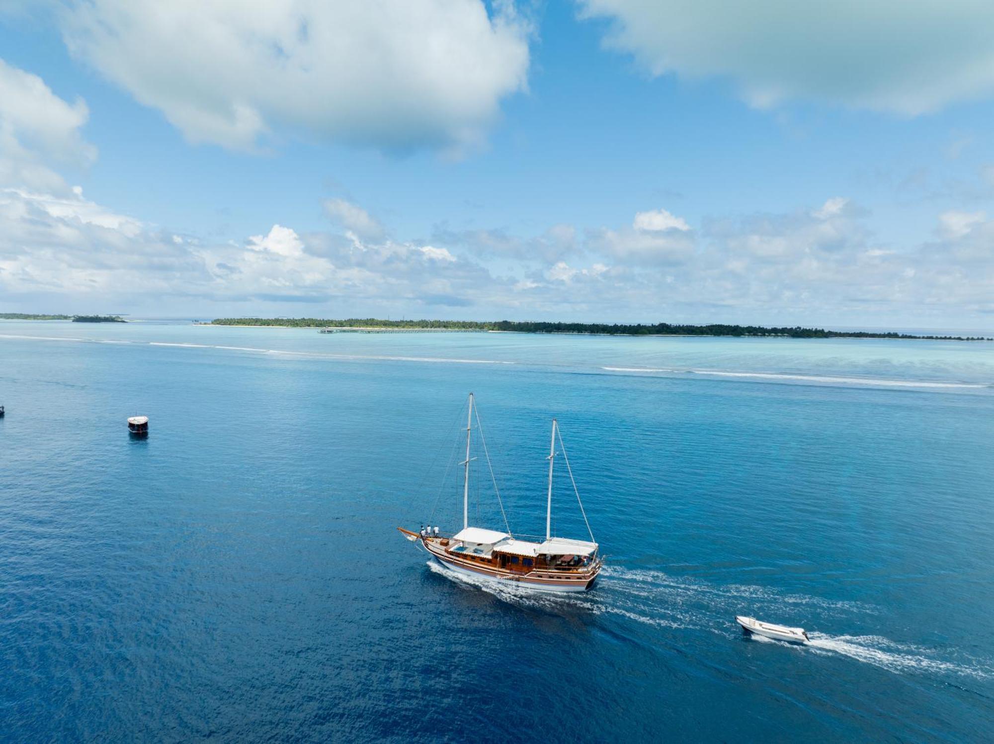Kirulhiya Maldives Hotel Omadhoo Eksteriør billede