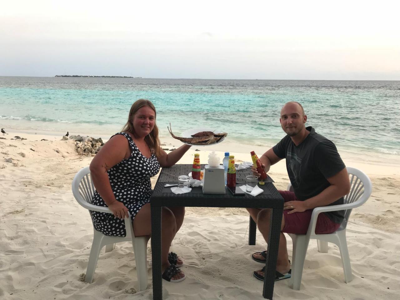 Kirulhiya Maldives Hotel Omadhoo Eksteriør billede